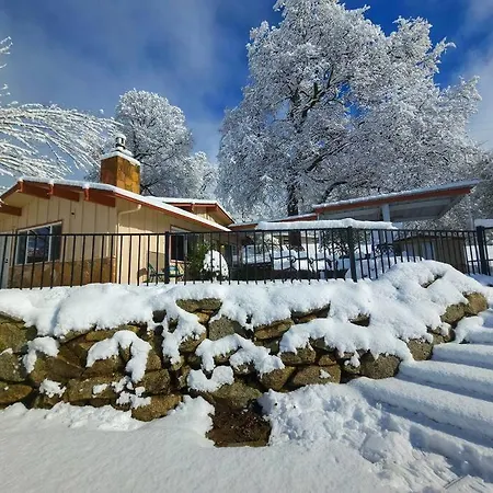 Rustic Yosemite Cottage-King Suite-Mountain Views Oakhurst Esterno foto