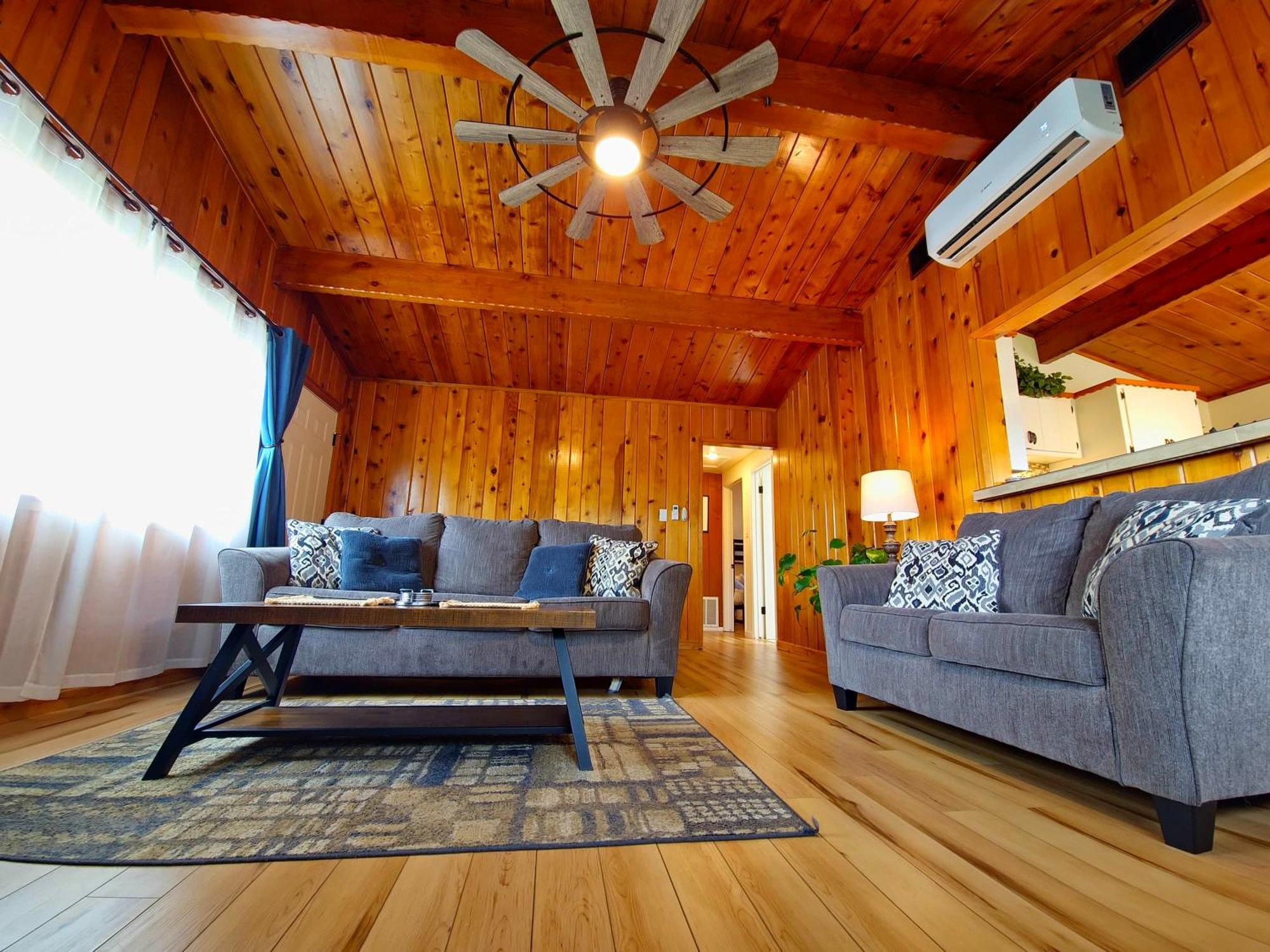 Rustic Yosemite Cottage-king Suite-mountain Views Oakhurst