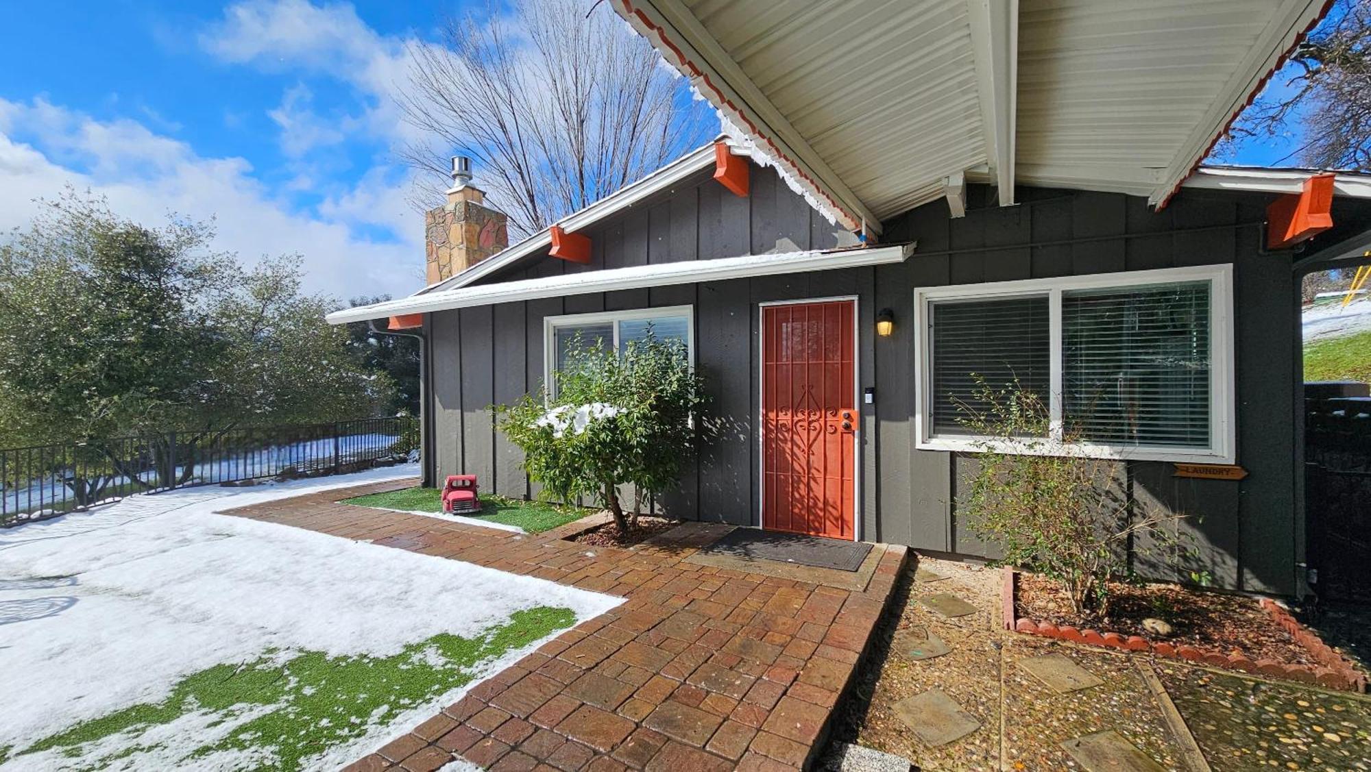 Rustic Yosemite Cottage-king Suite-mountain Views * Oakhurst